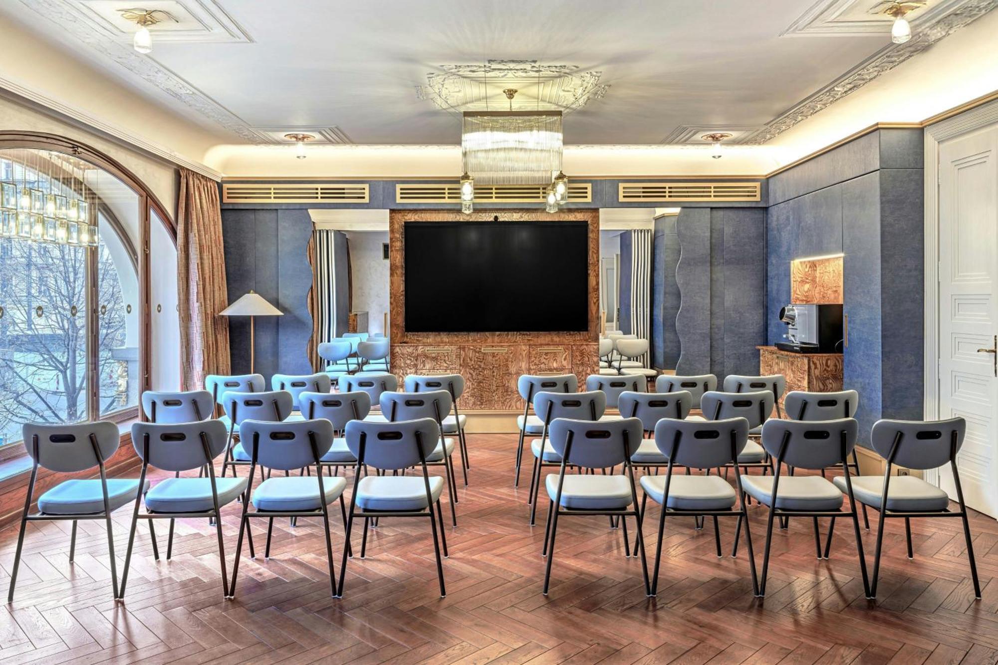 W Prague Hotel Buitenkant foto