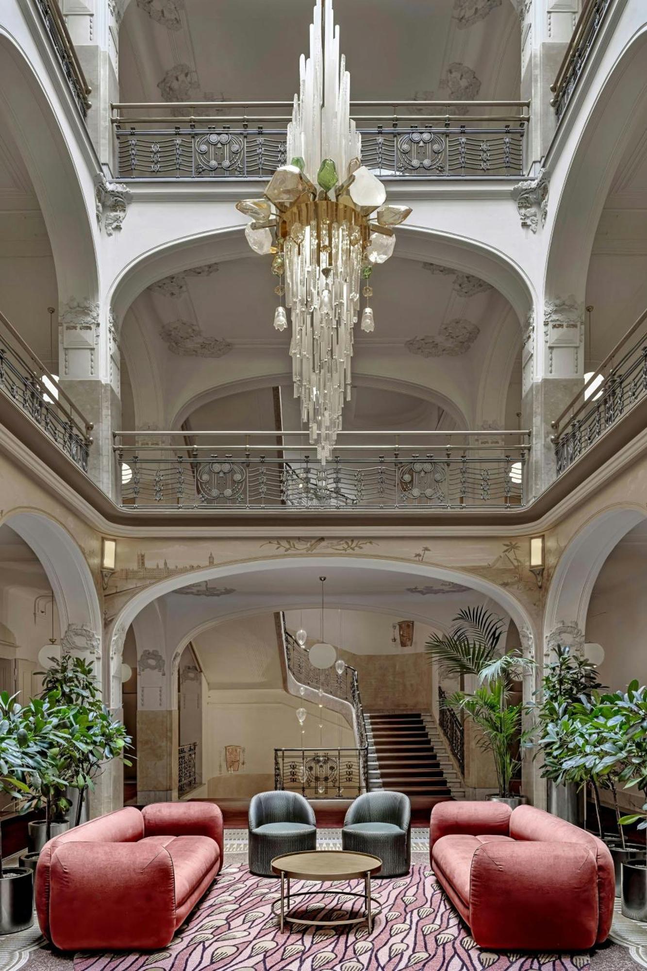 W Prague Hotel Buitenkant foto